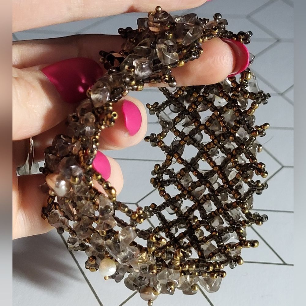 Vintage handmade stretchy beaded bracelet